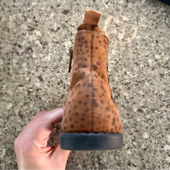 Baby Gap Toddler Sculpted Leopard Print Ankle Boots - Size 6C 🐆👢 - Picture 10 of 16